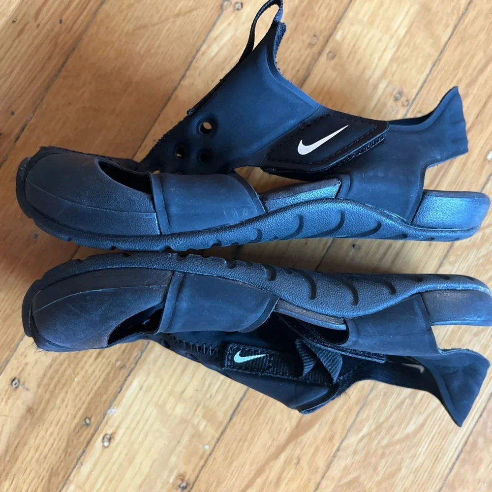 Black Nike Sunray Protect 2 sandals quick-dry, water-friendly swim shoes 28 11